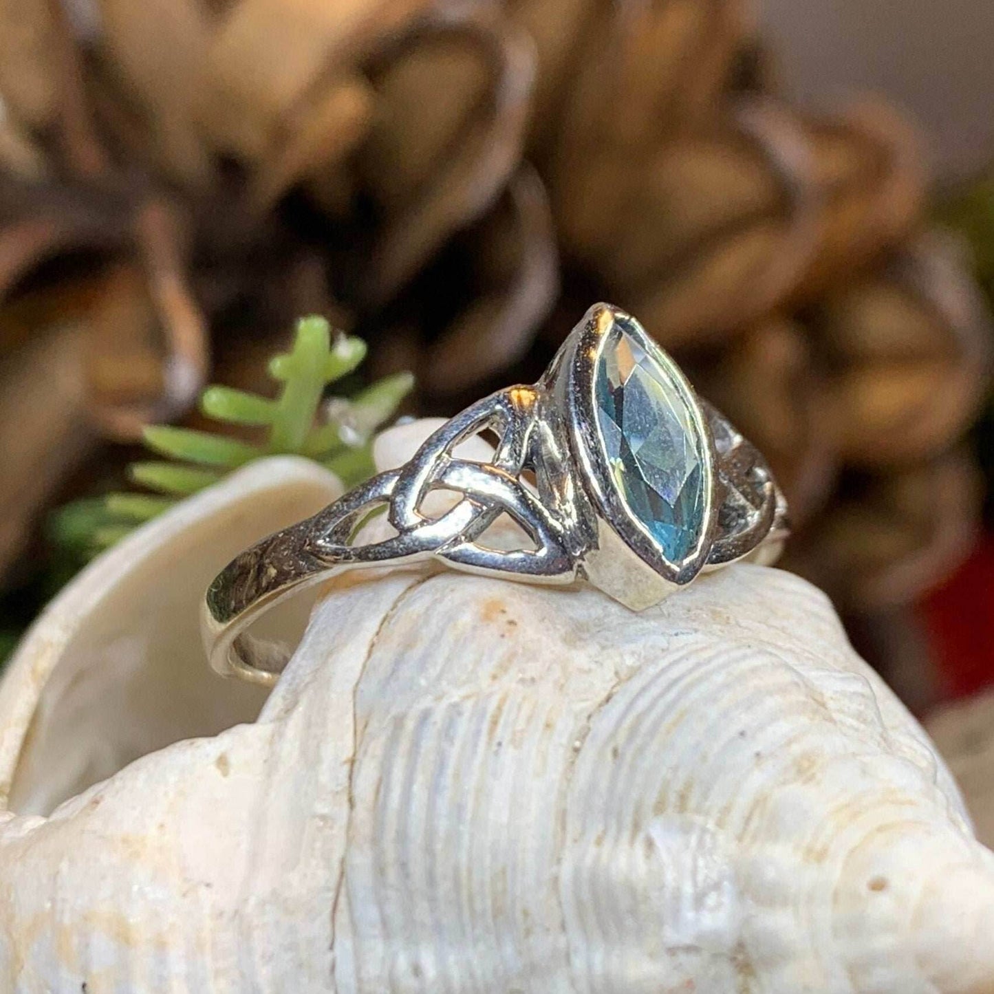 Shannon Celtic Ring - 6 / Amethyst