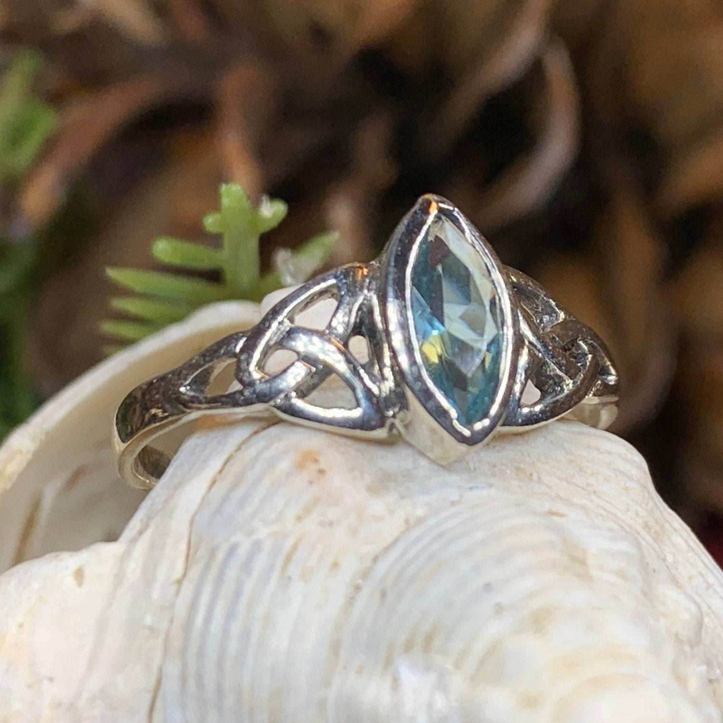 Shannon Celtic Ring - 6 / Blue Topaz