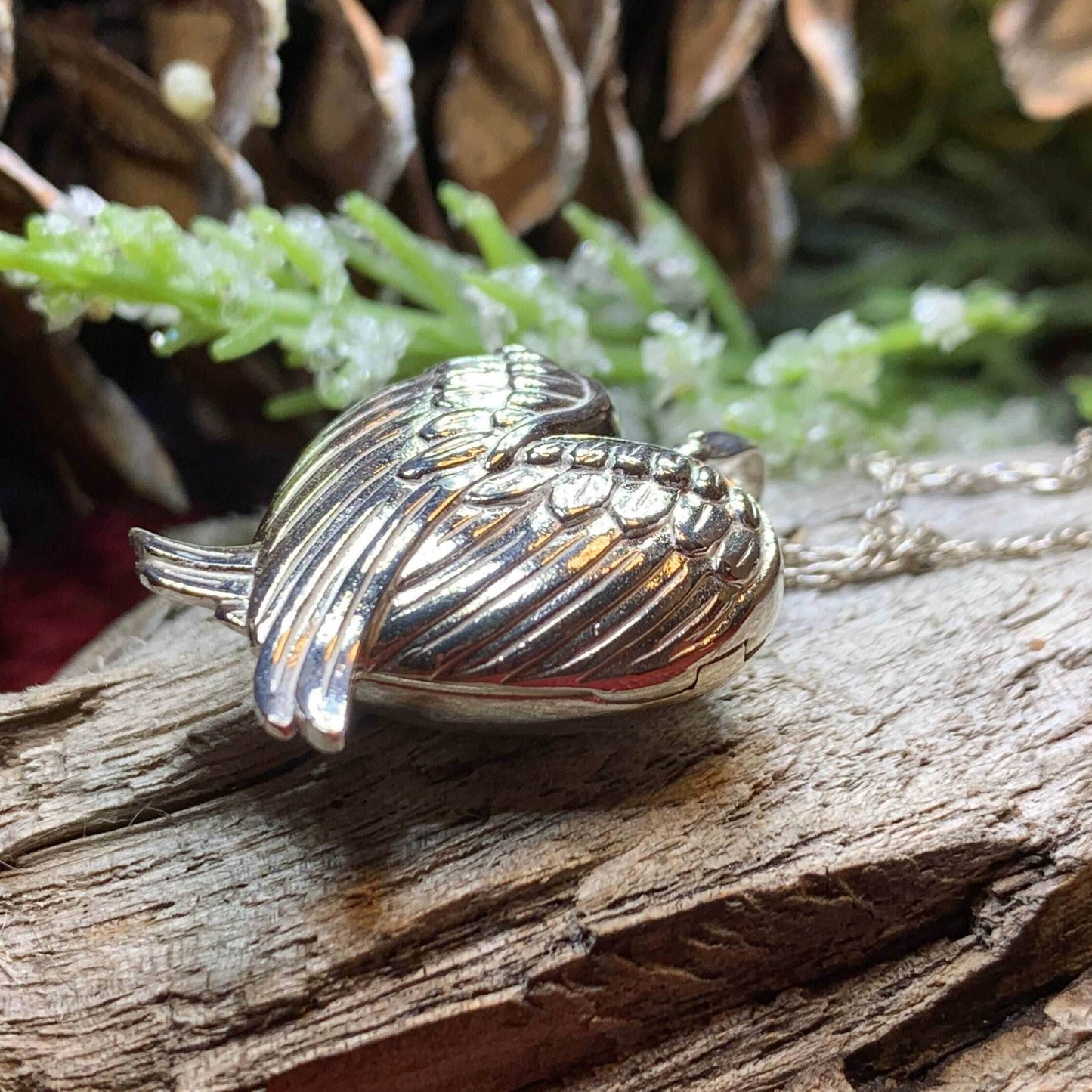 Florent Angel Wings Locket Necklace - 18