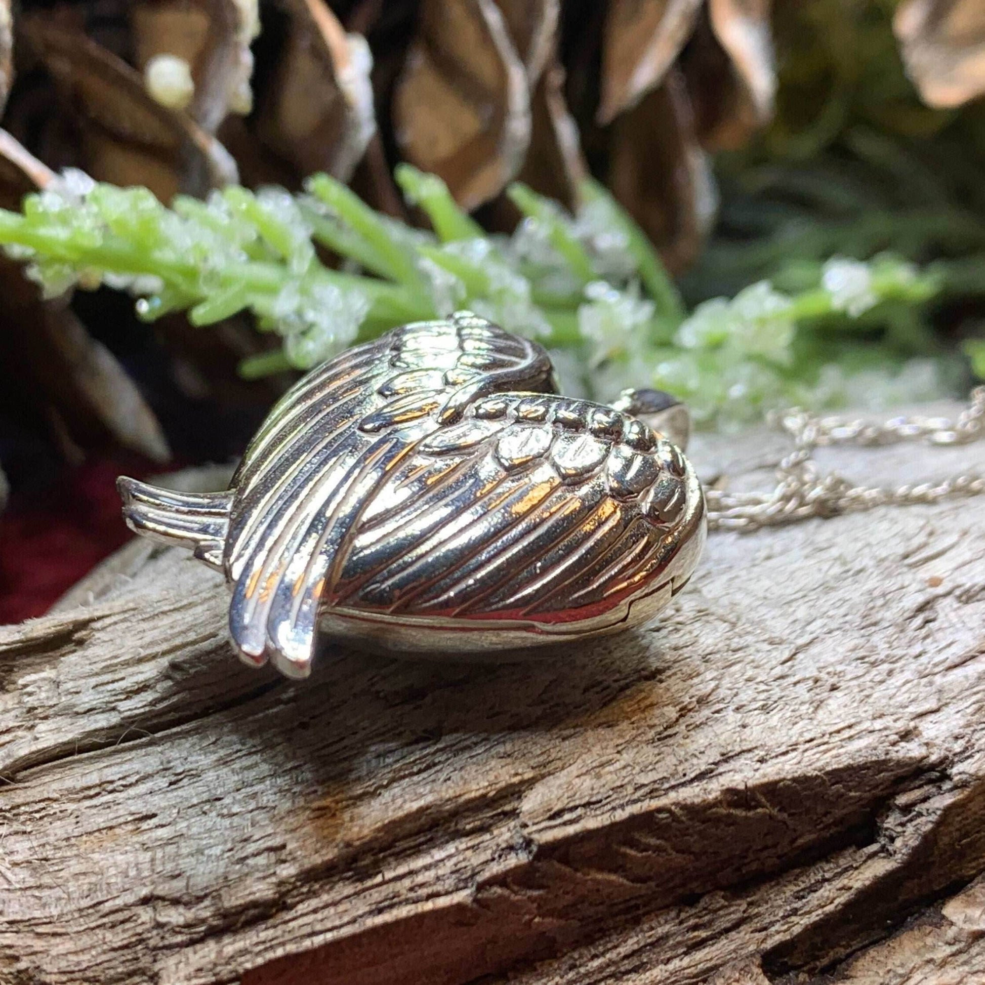 Florent Angel Wings Locket Necklace - 18