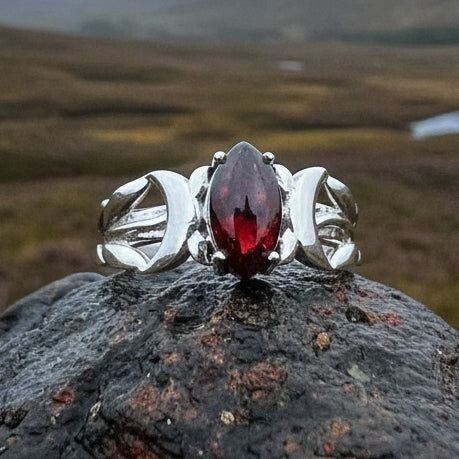 Solstice Triple Moon Ring