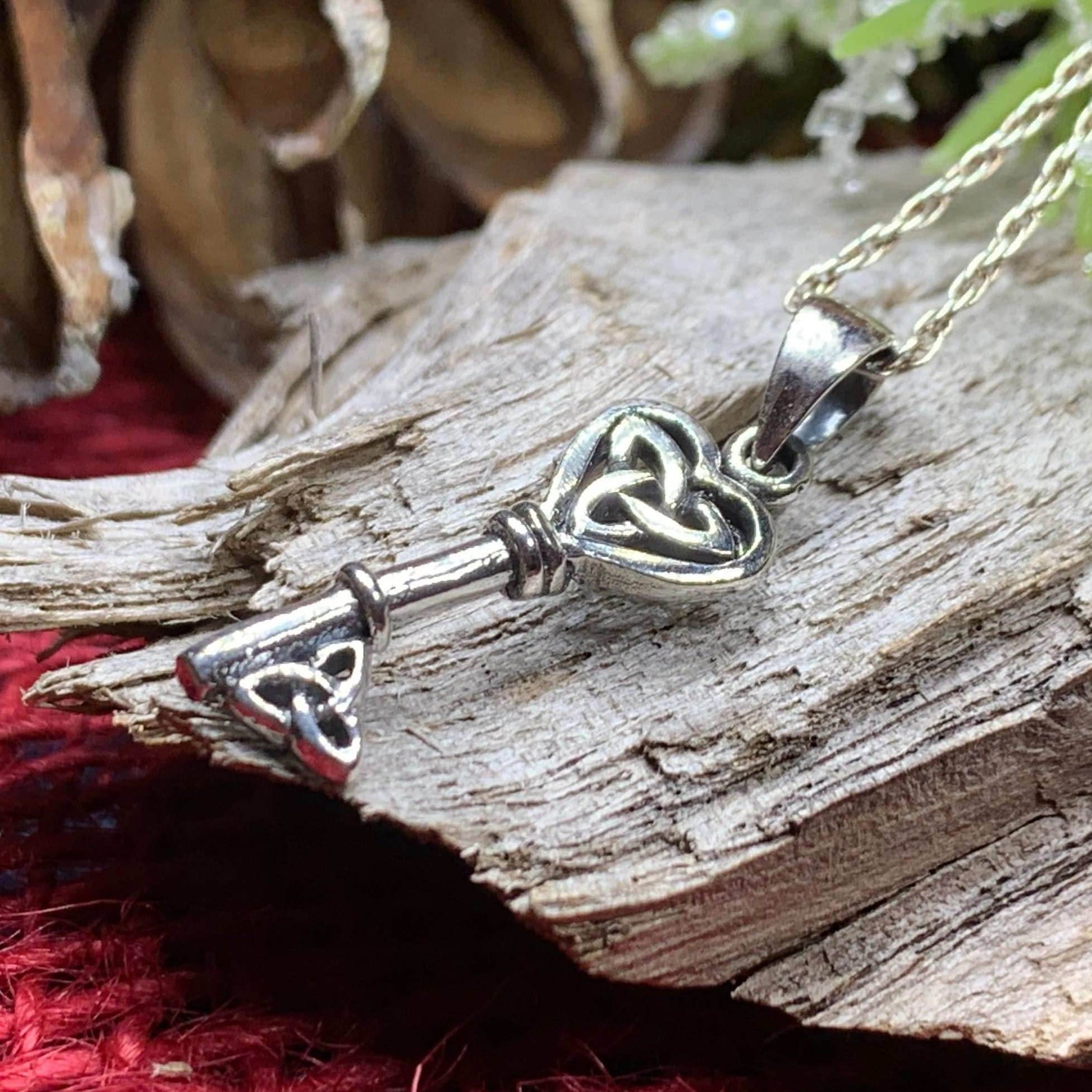 Petite Celtic Key Necklace - 18