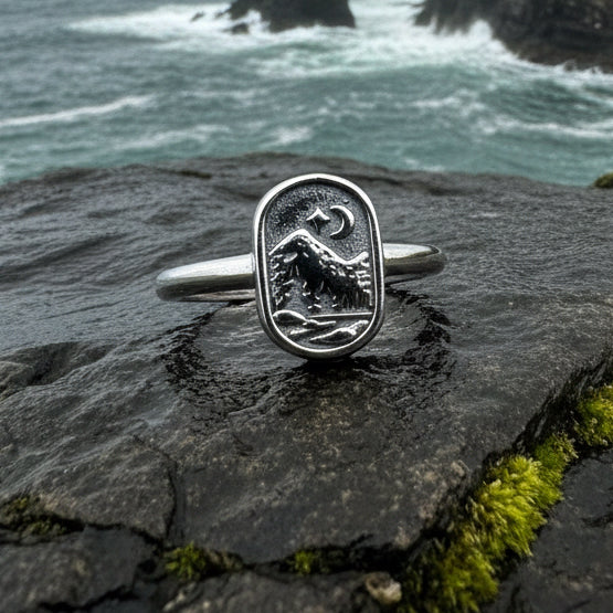 Minimalist Highland Mountain Ring