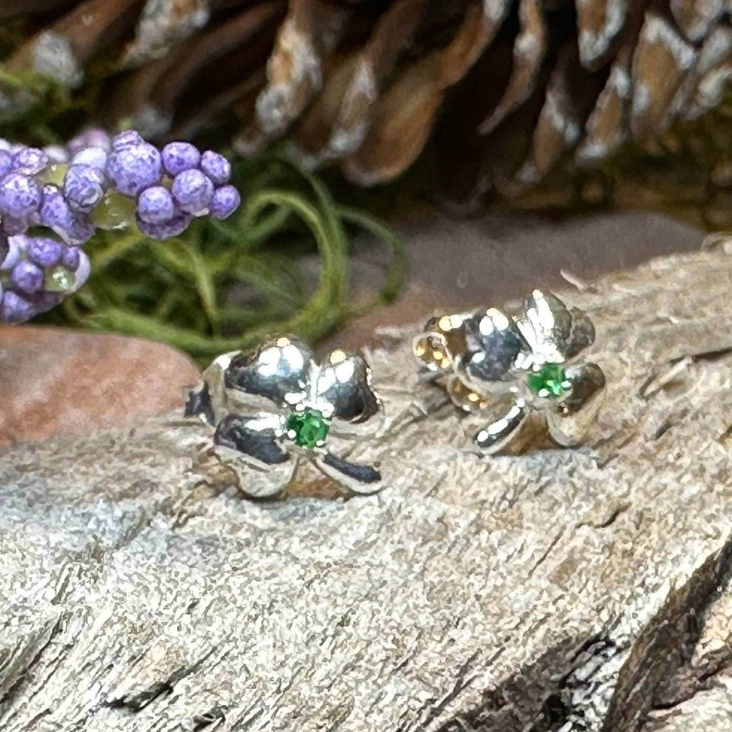 Emerald Shamrock Earrings - 