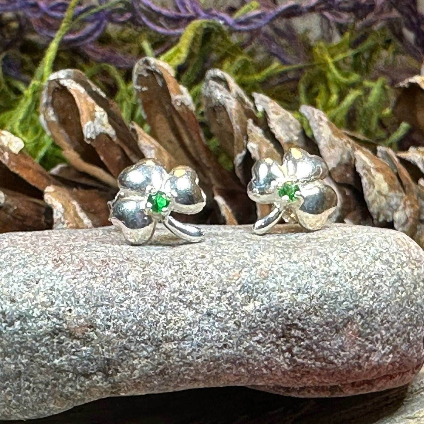 Emerald Shamrock Earrings - 