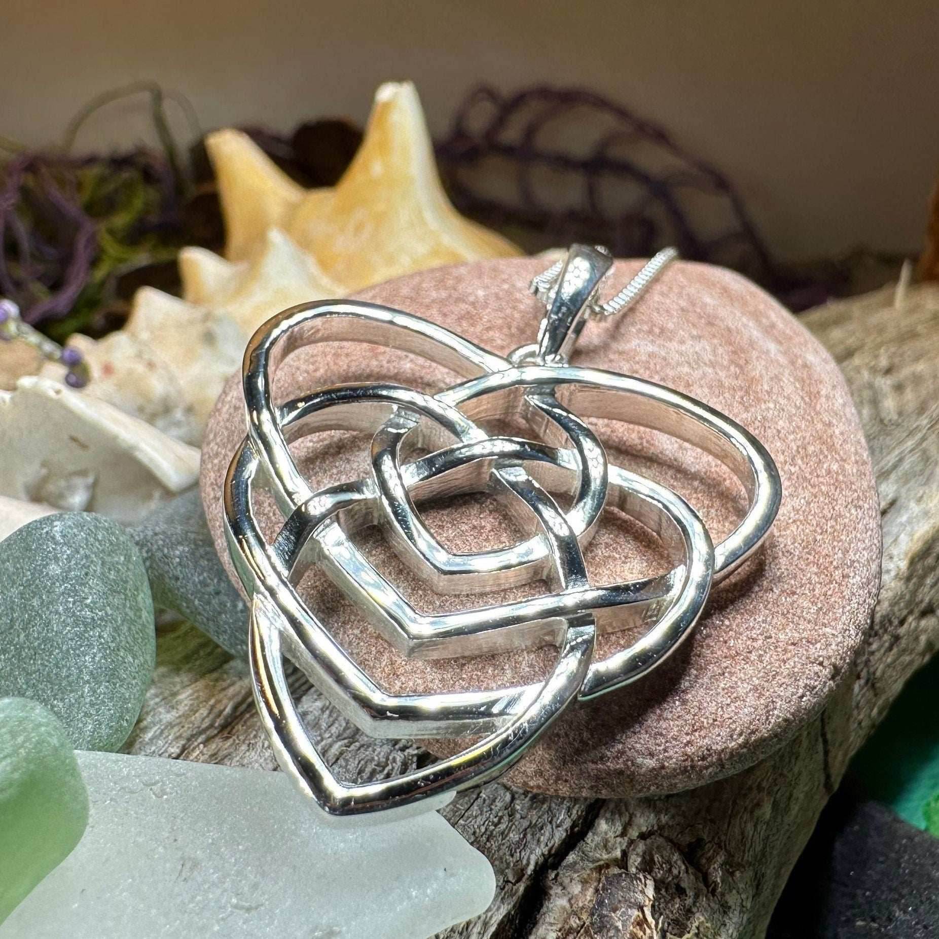 Brychan Mother's Knot Necklace - 18