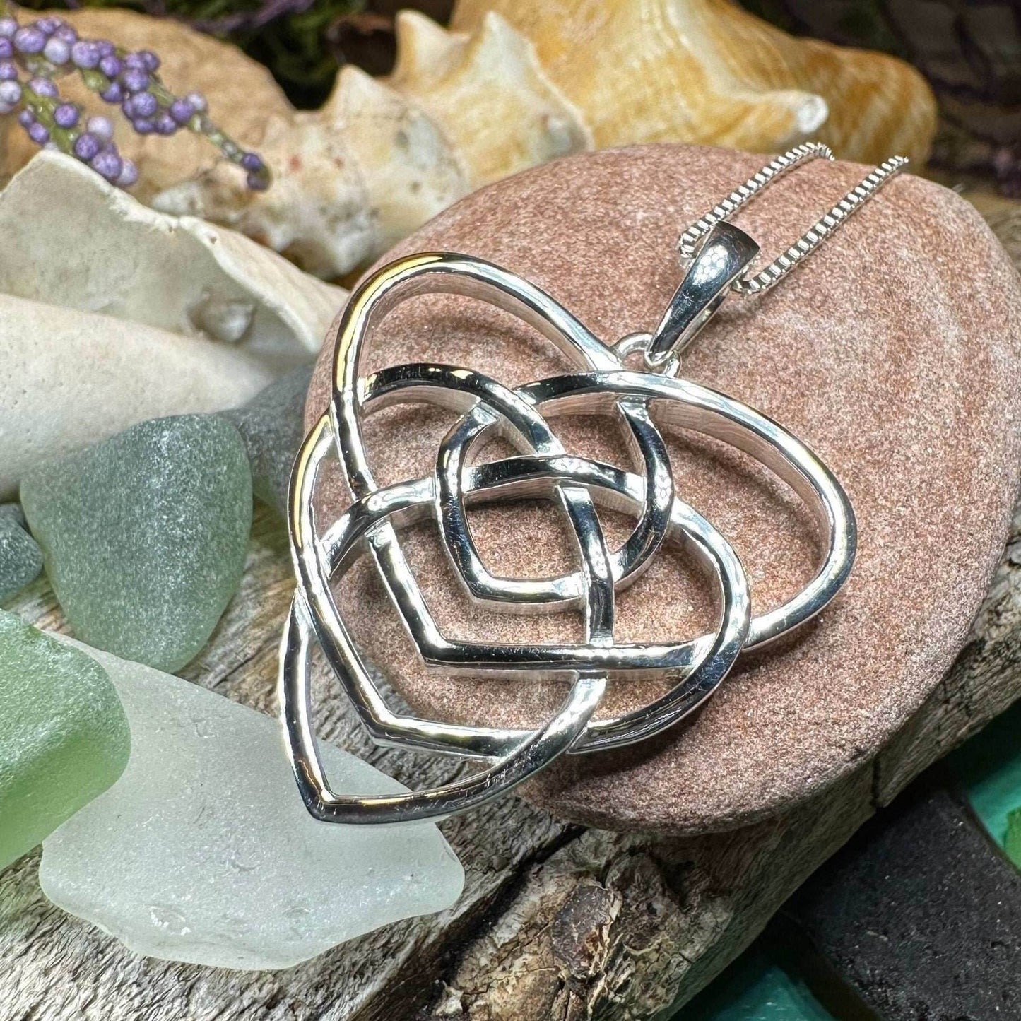 Brychan Mother's Knot Necklace - 18