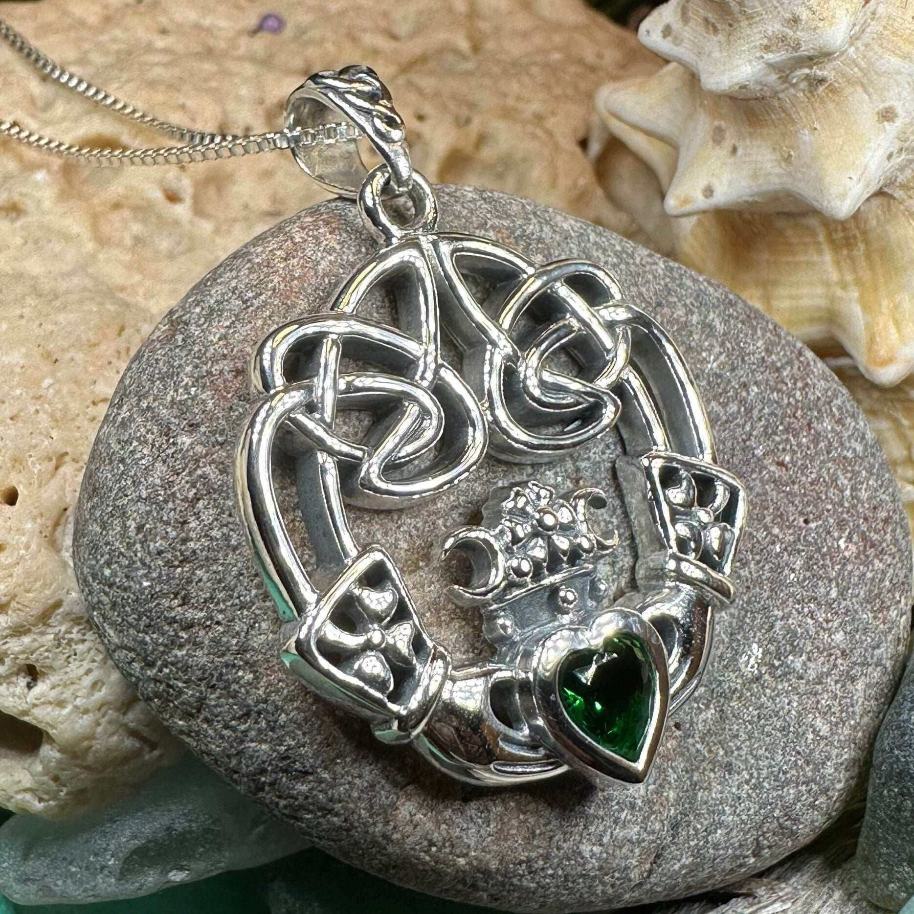 Irish Belle Claddagh Necklace - 18
