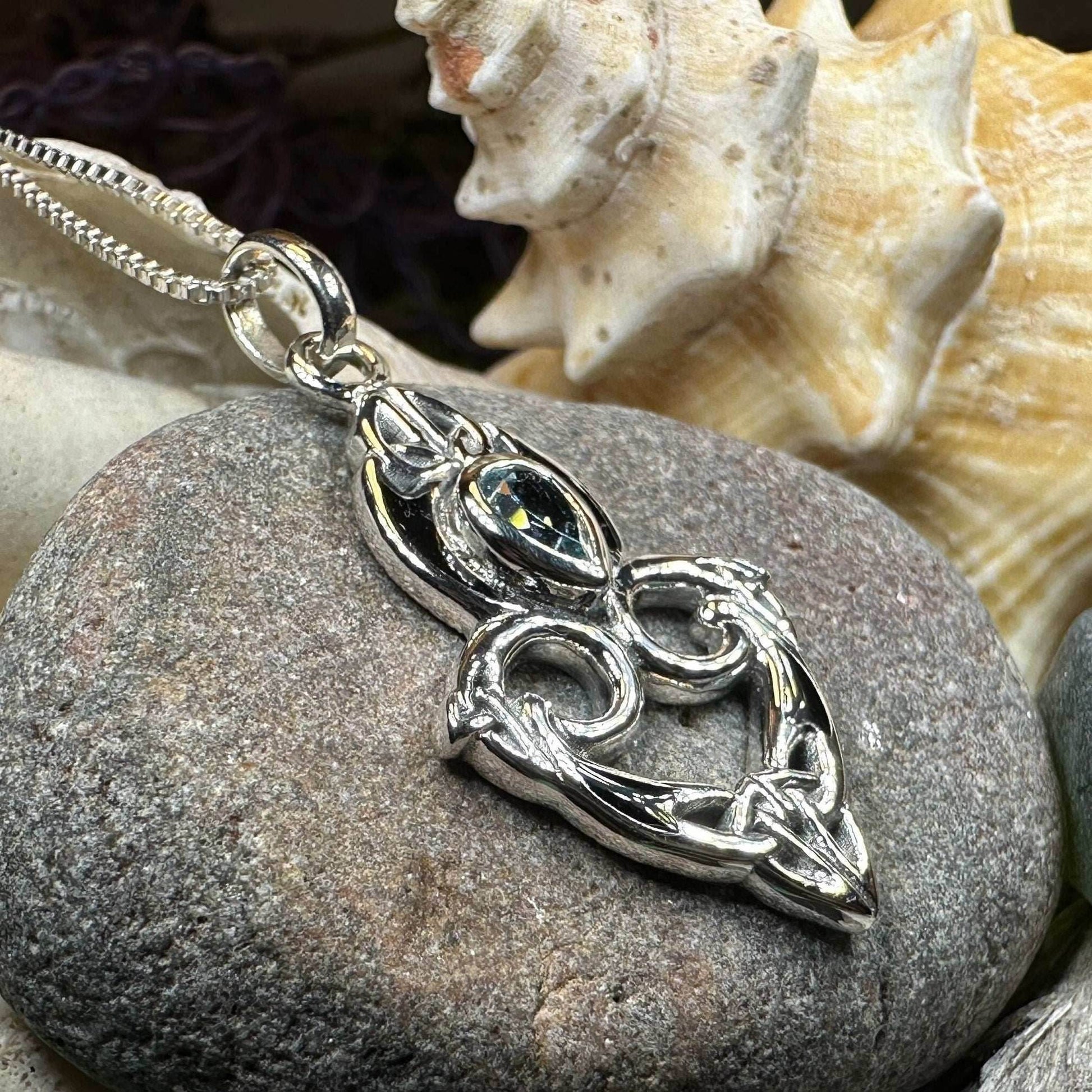 Elysian Celtic Knot Necklace - 18 / Amethyst