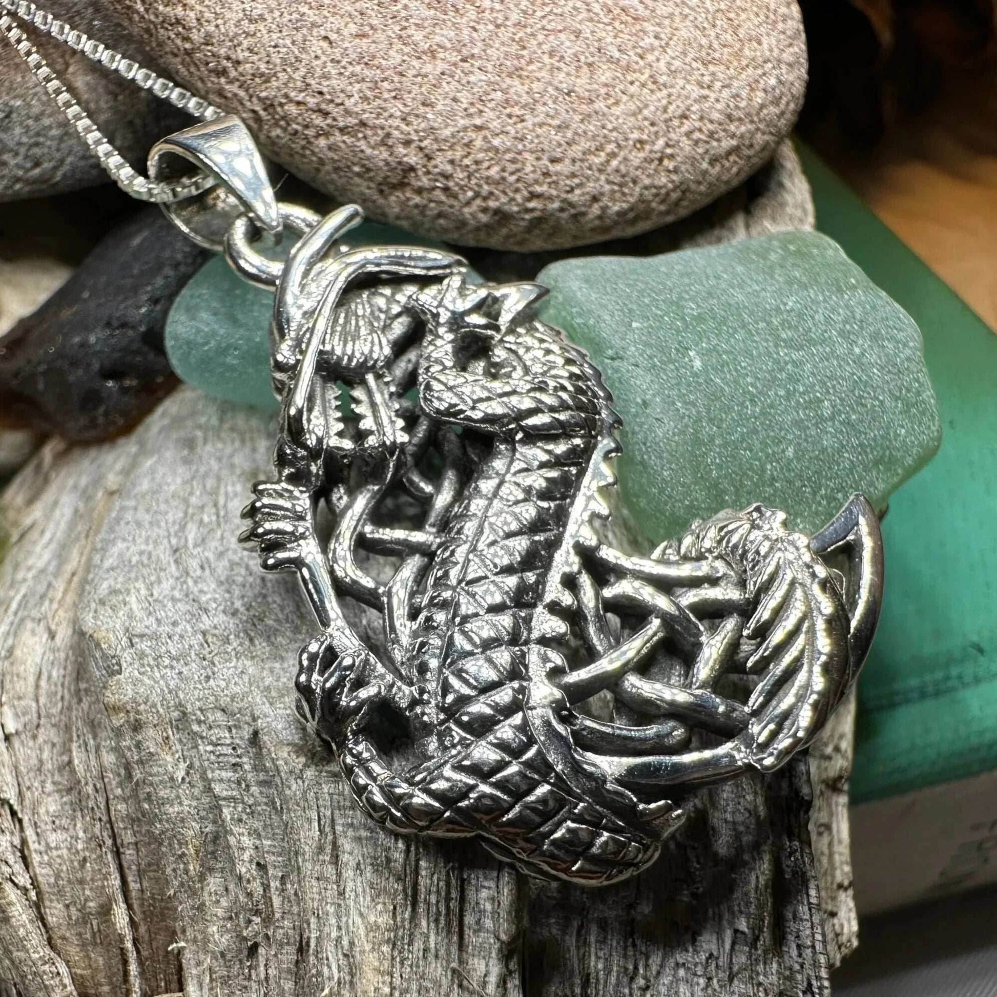 Aevnass Dragon Moon Necklace - 18