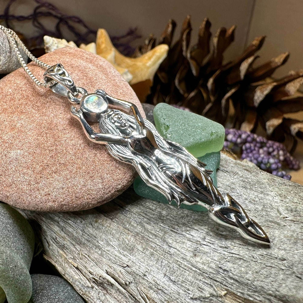 Daleina Danu Goddess Necklace - 18
