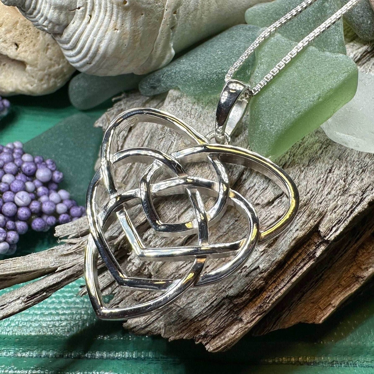 Brychan Mother's Knot Necklace - 18