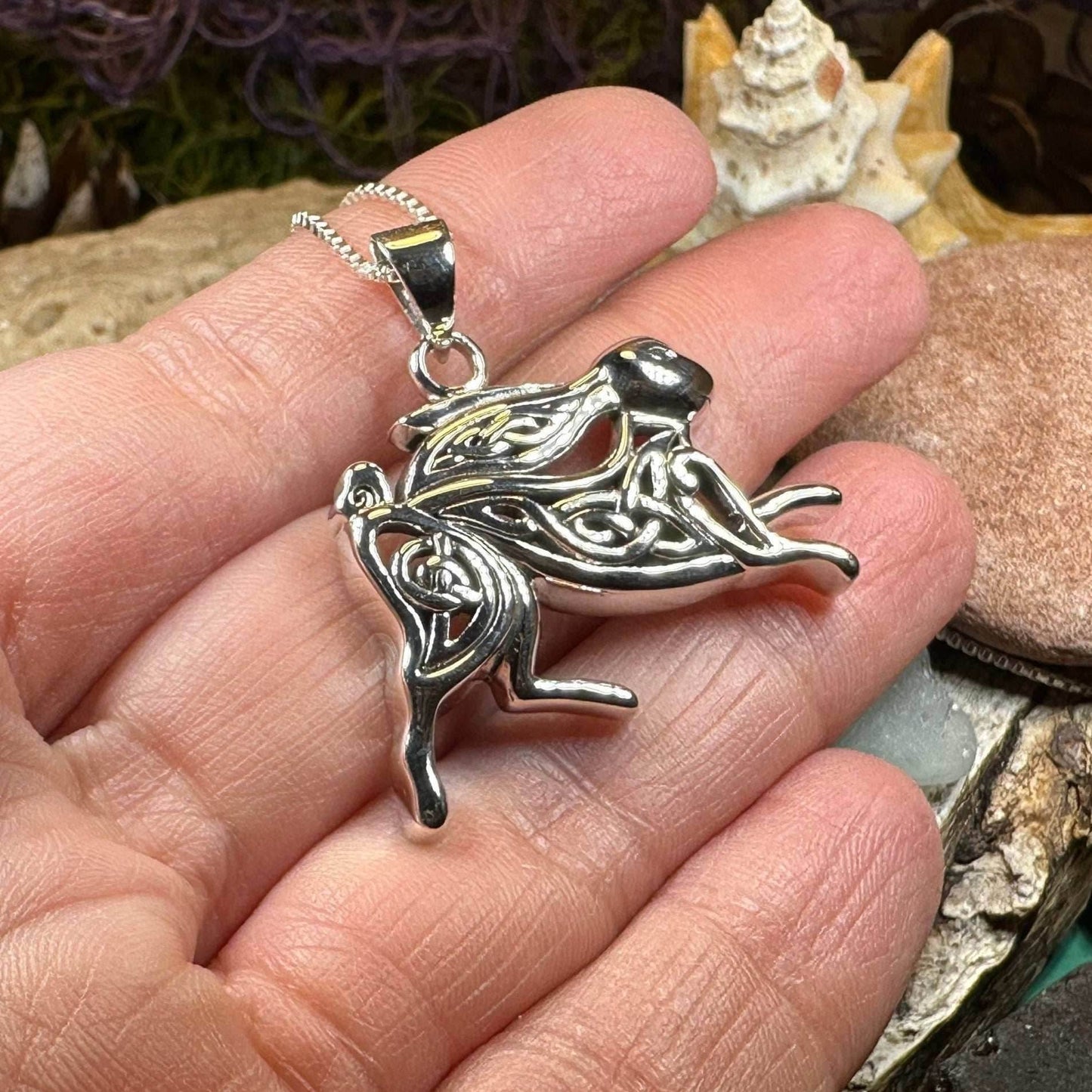 Ligach Celtic Rabbit Necklace - 18