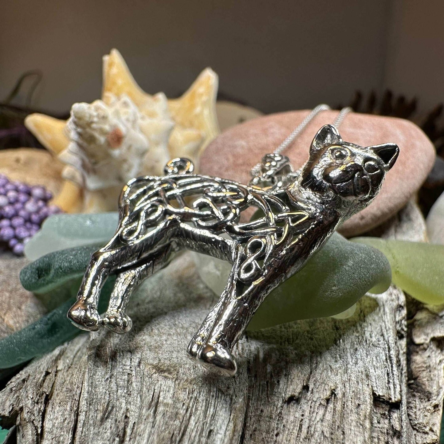Shavella Celtic Cat Necklace - 18