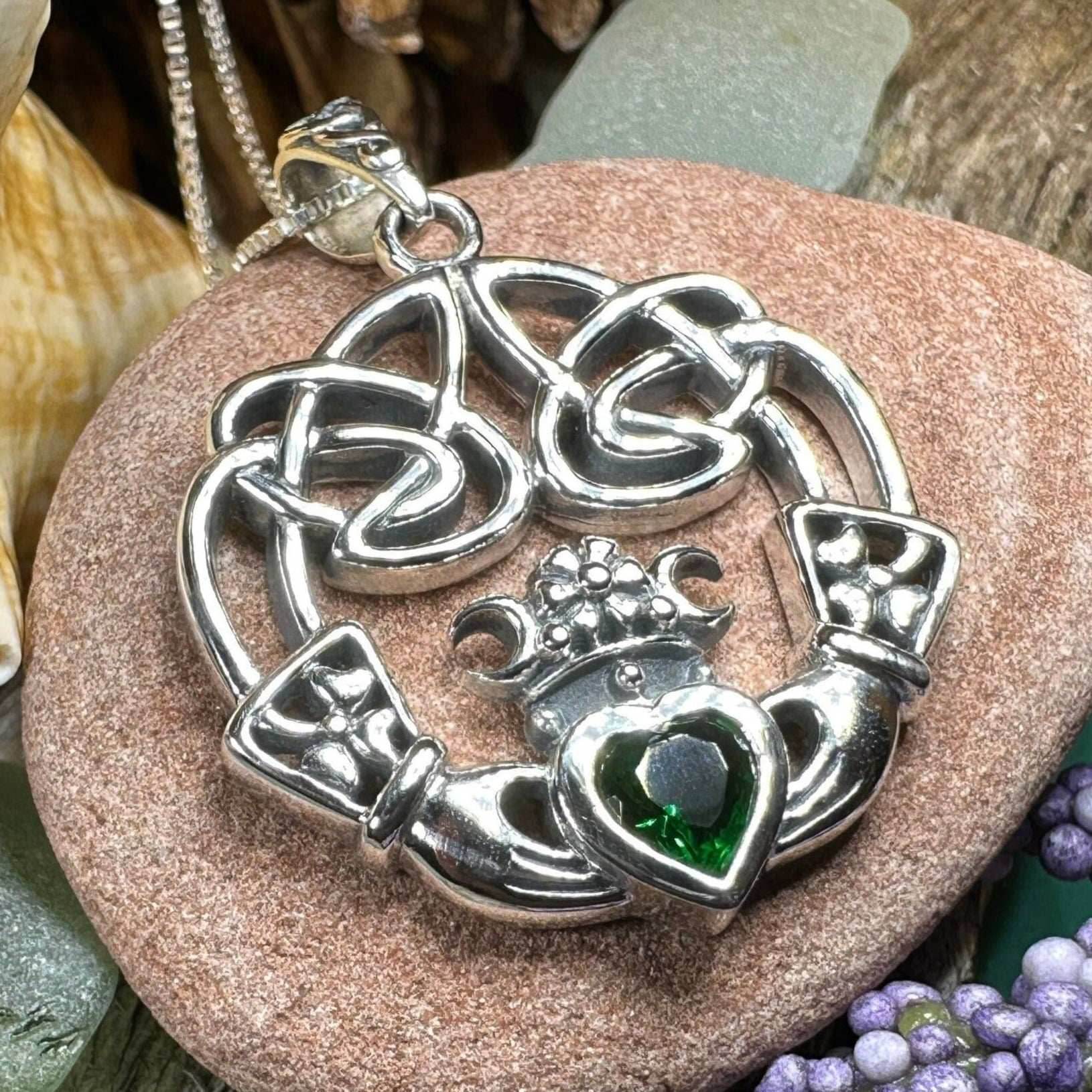 Irish Belle Claddagh Necklace - 18