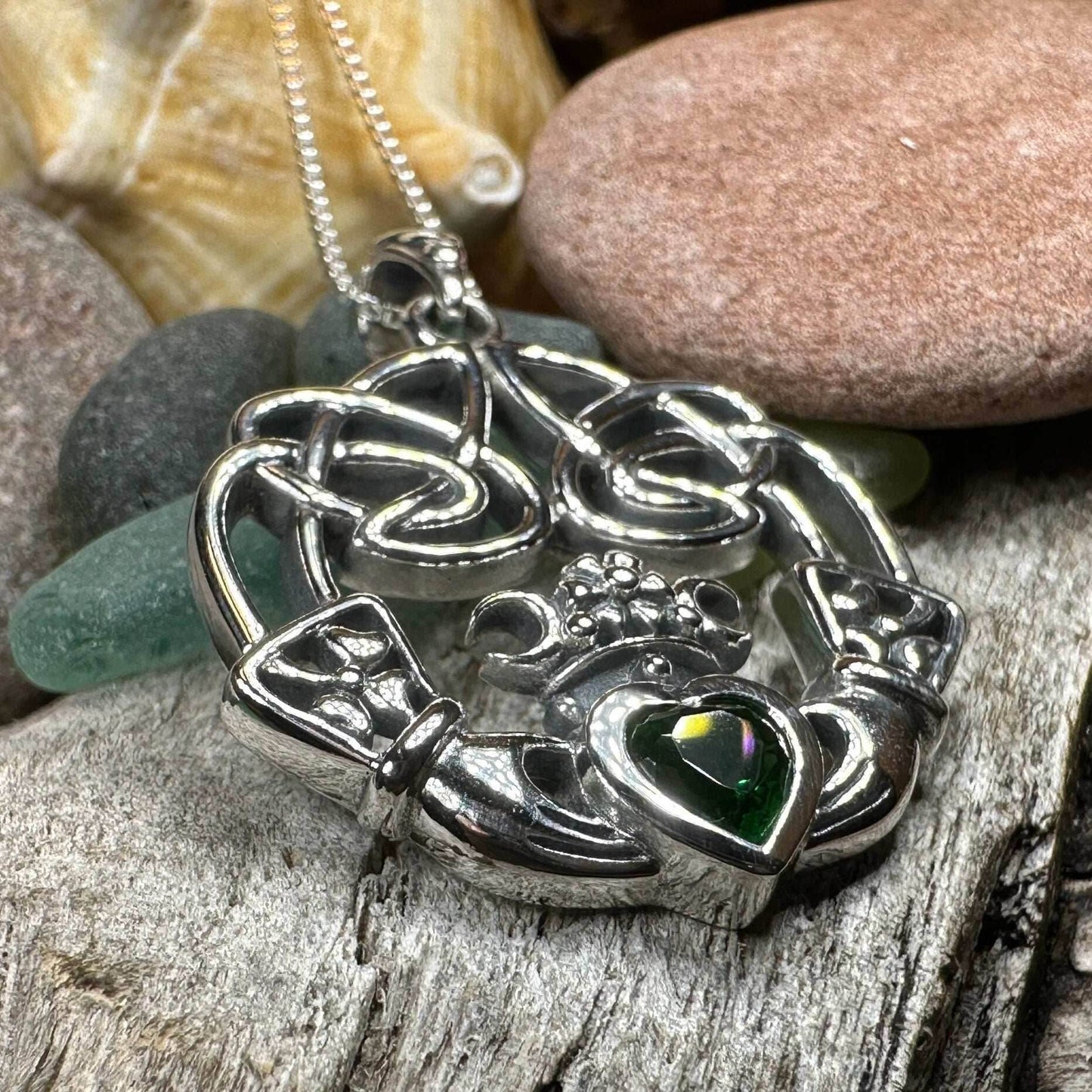 Irish Belle Claddagh Necklace - 18
