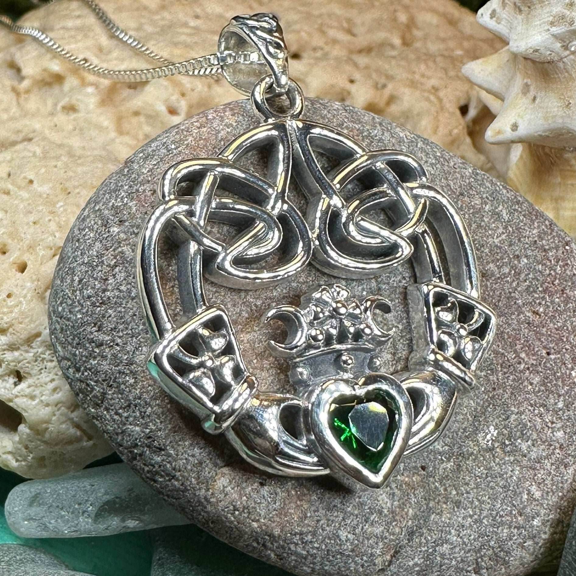 Irish Belle Claddagh Necklace - 18