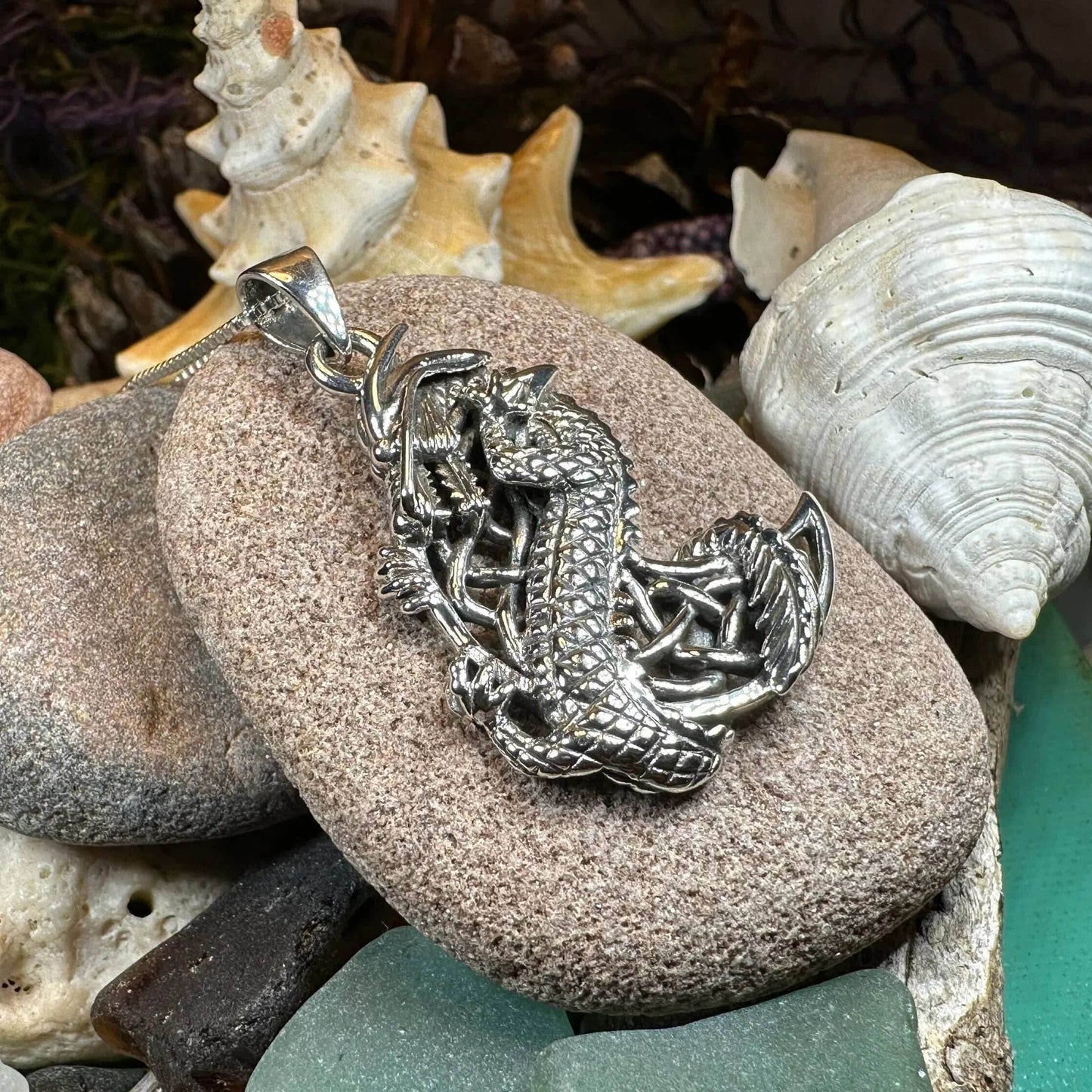 Aevnass Dragon Moon Necklace - 18