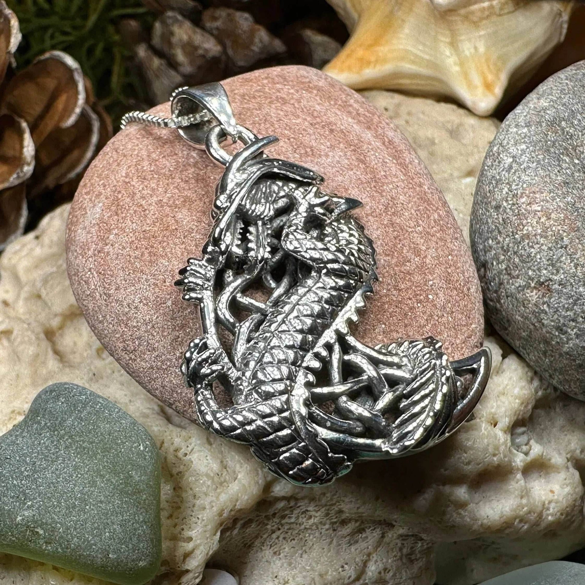 Aevnass Dragon Moon Necklace - 18