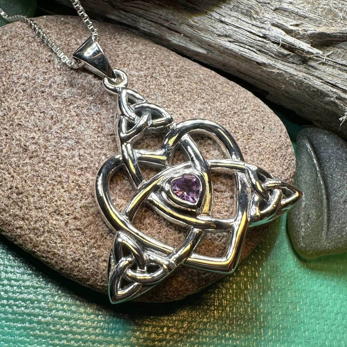 Imogen Mother's Knot Necklace - 18 / Amethyst