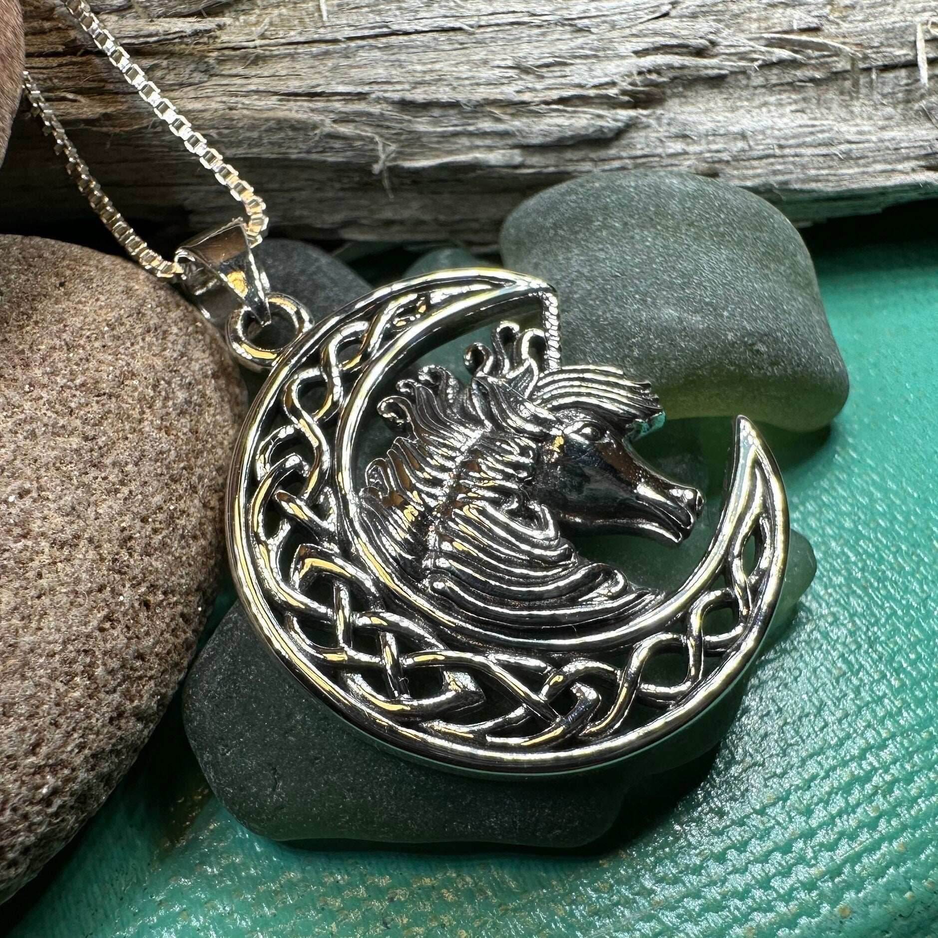 Moondreamer Unicorn Necklace - 18