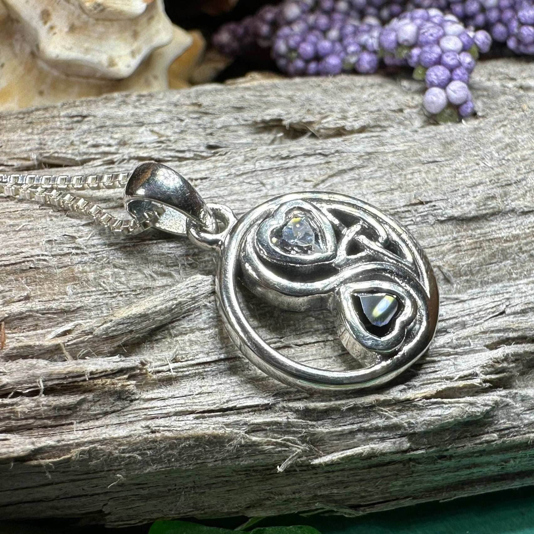 Yin Yang Lover Necklace - 18