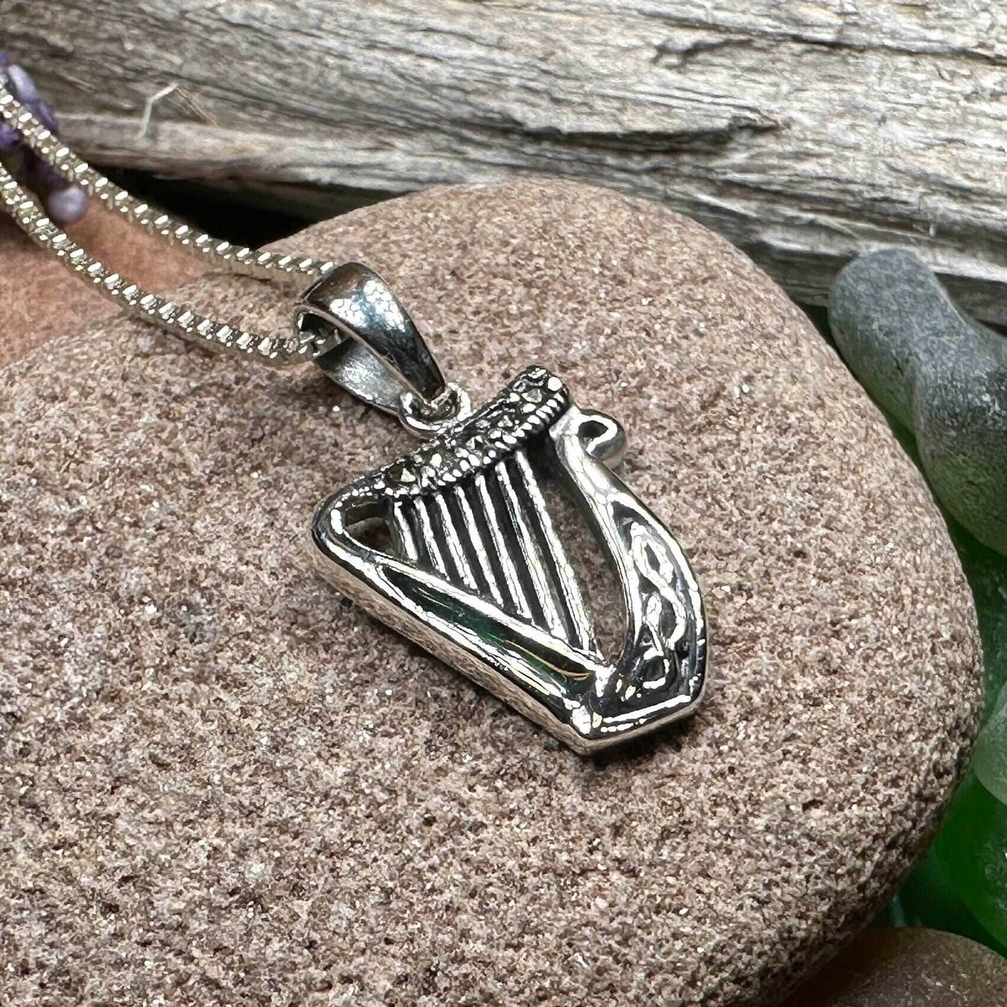 Green Enamel Harp Necklace - 18