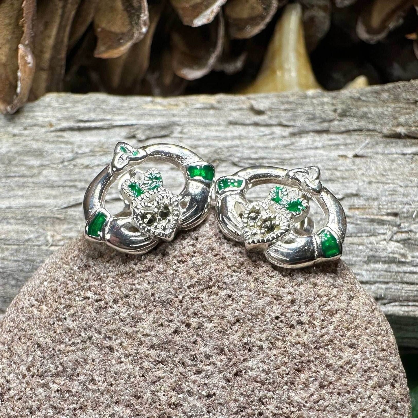 Dalia Claddagh Stud Earrings - 