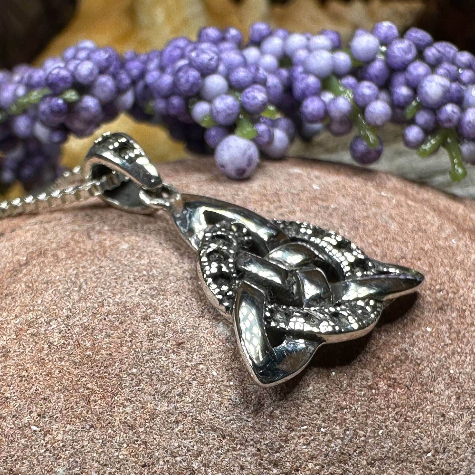 Marcasite Trinity Knot Necklace - 18