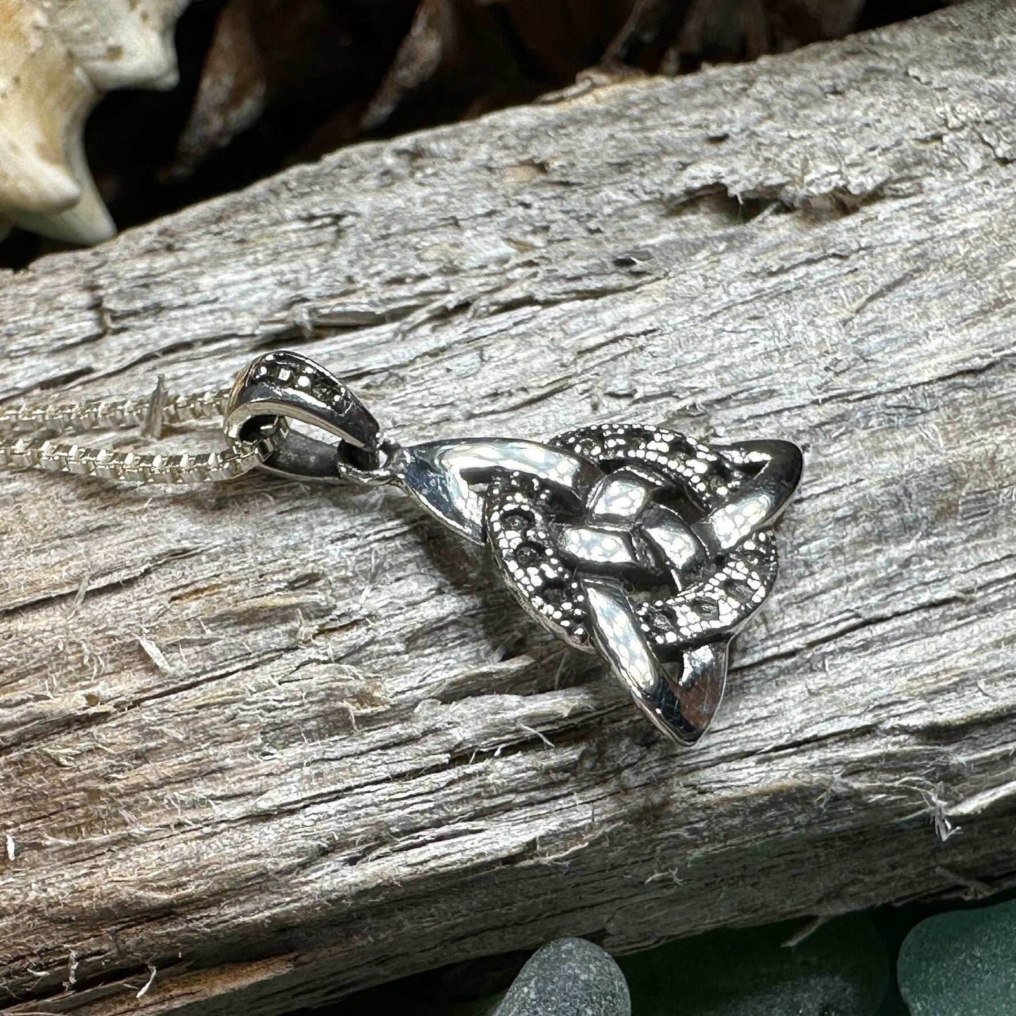 Marcasite Trinity Knot Necklace - 18