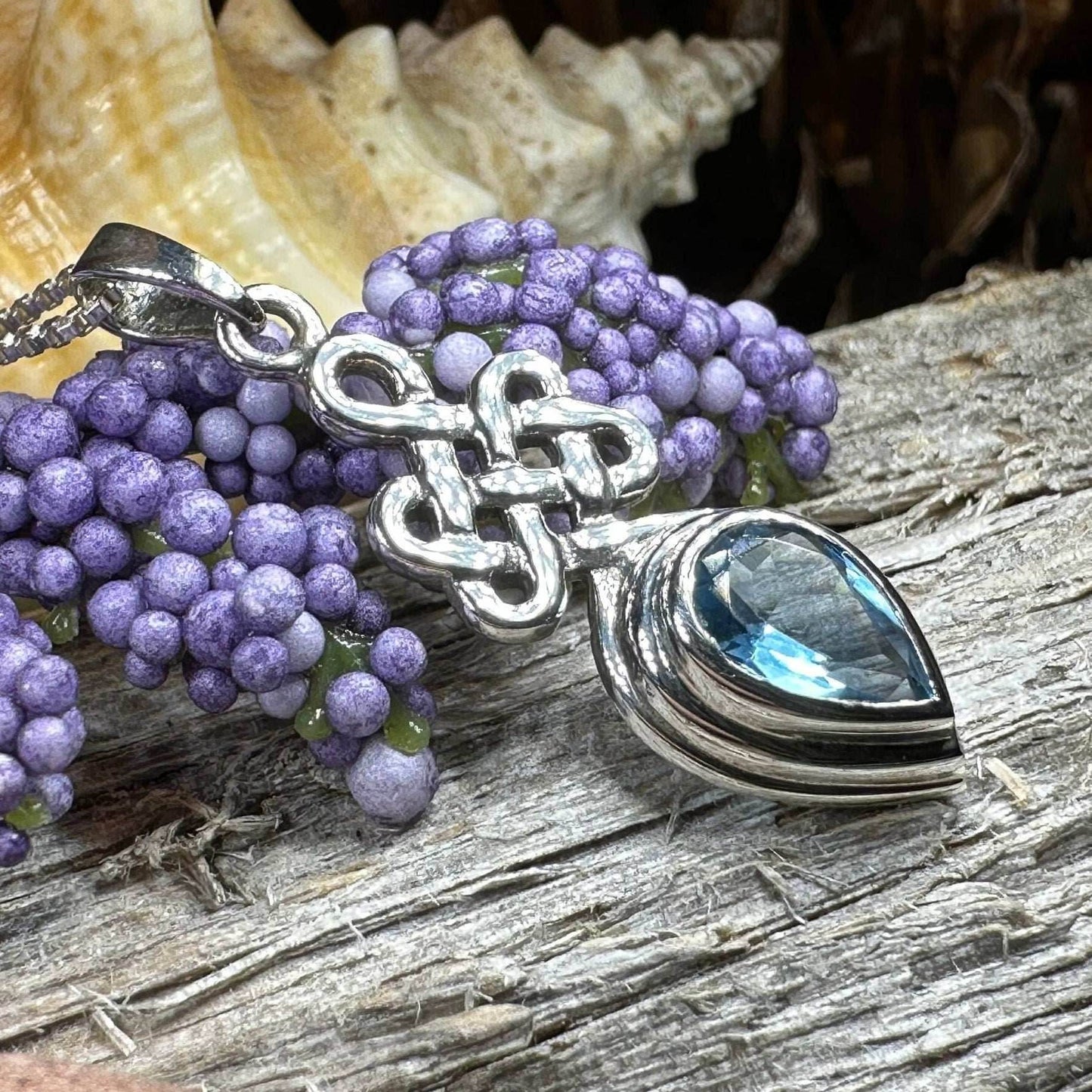 Vadaria Celtic Knot Necklace - 18 / Blue Topaz