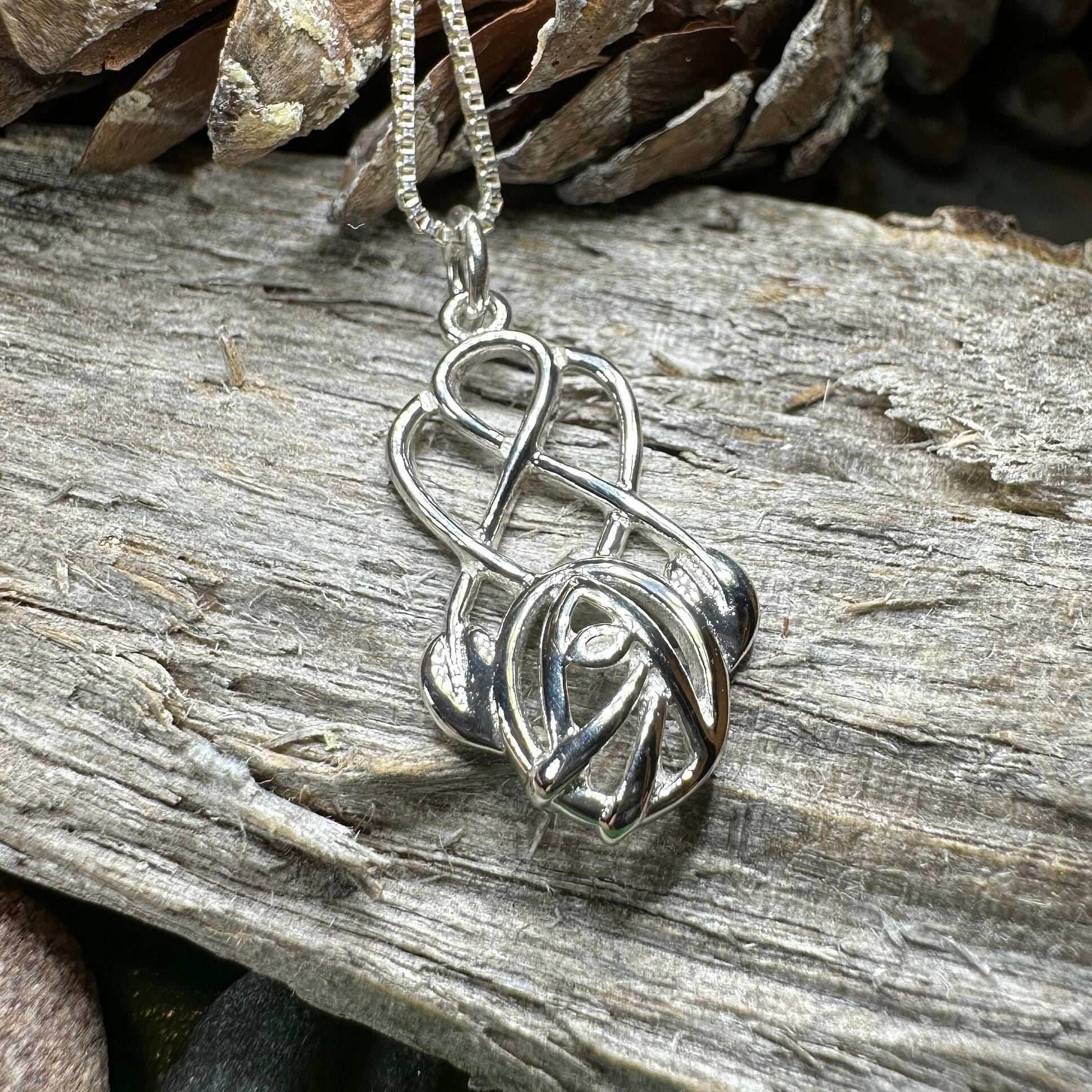 Joellen Mackintosh Rose Necklace - 18