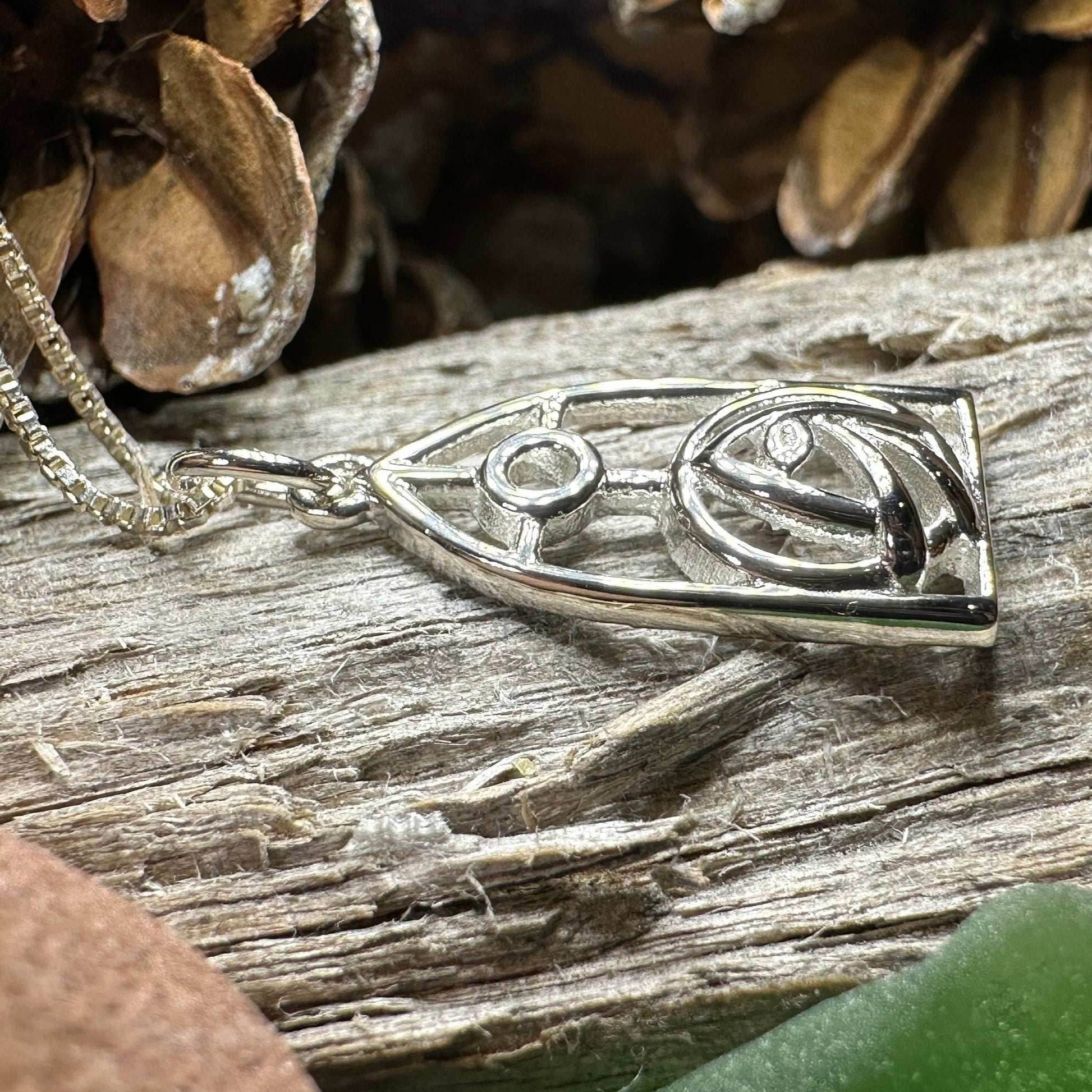 Arundel Mackintosh Rose Necklace - 18