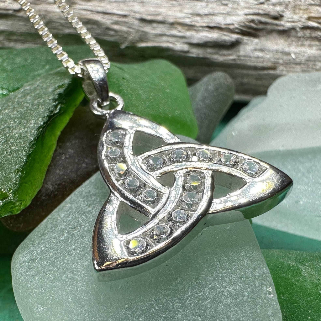 Brigetta Trinity Knot Necklace - 18