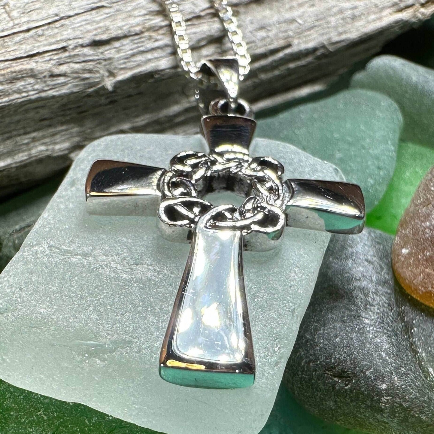 Cafell Celtic Cross Necklace - 18