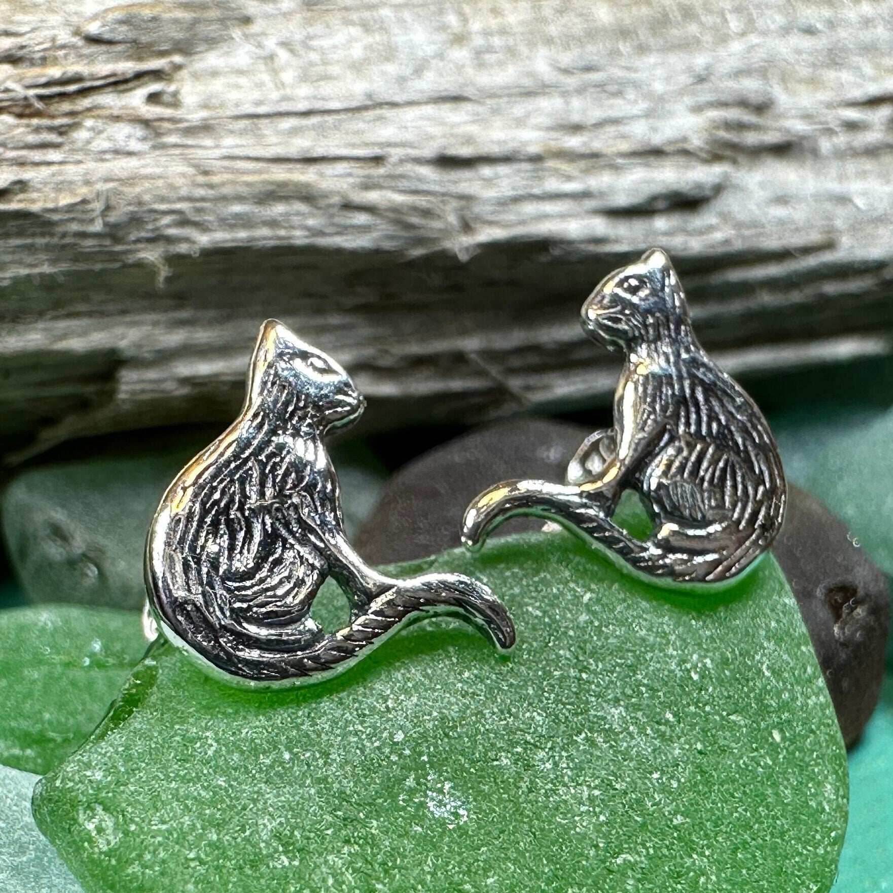 Dagny Cat Stud Earrings - 