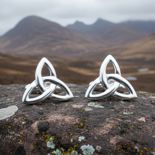 Classic Sterling Silver Trinity Knot Cuff Links