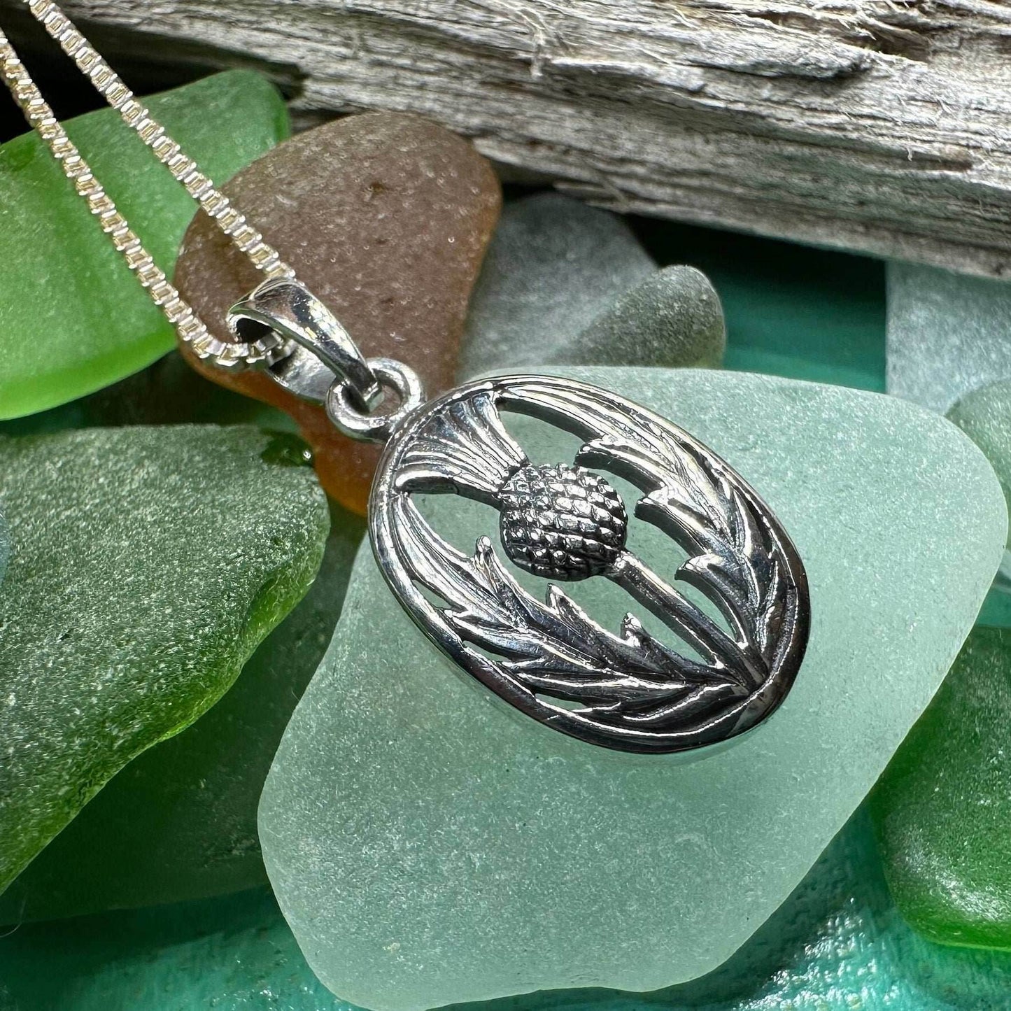 Simplicity Thistle Necklace - 18