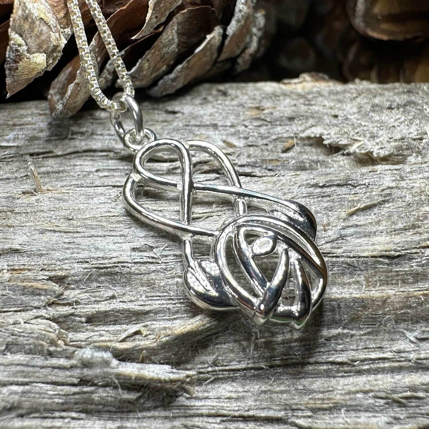 Joellen Mackintosh Rose Necklace - 18