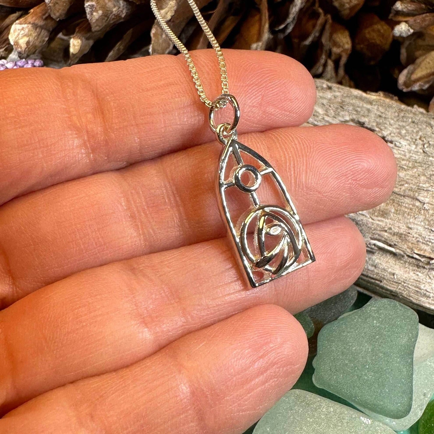 Arundel Mackintosh Rose Necklace - 18