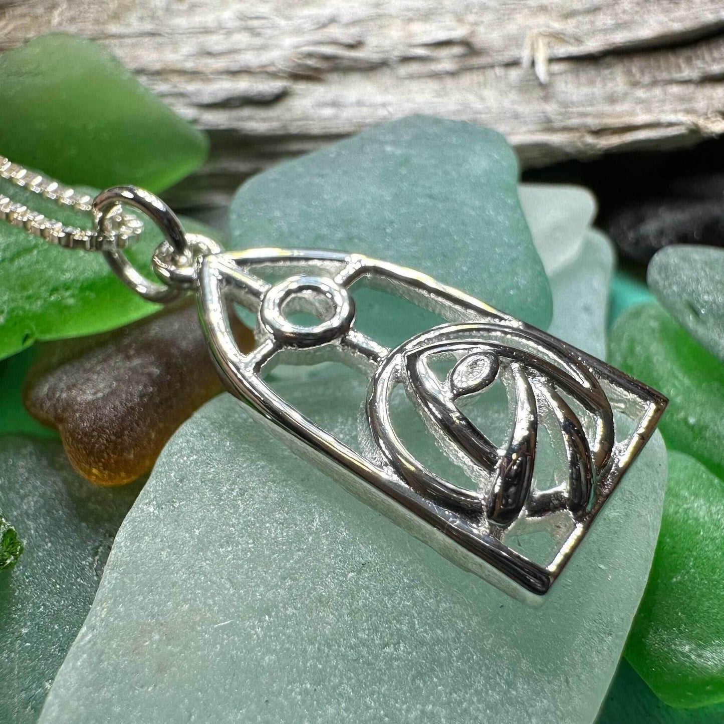 Arundel Mackintosh Rose Necklace - 18