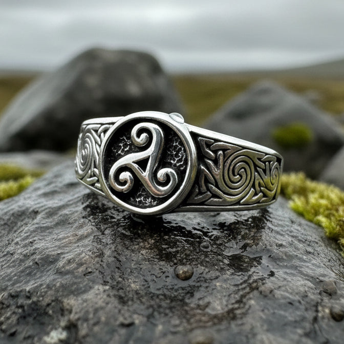 Reeve Triple Spiral Ring