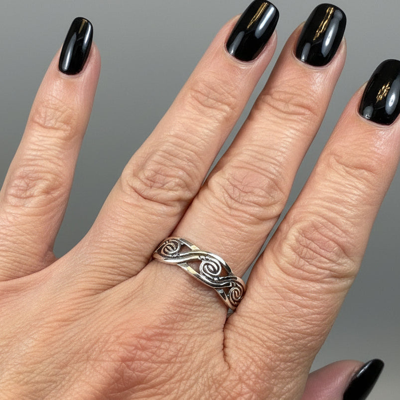 Wren Triple Spiral Ring