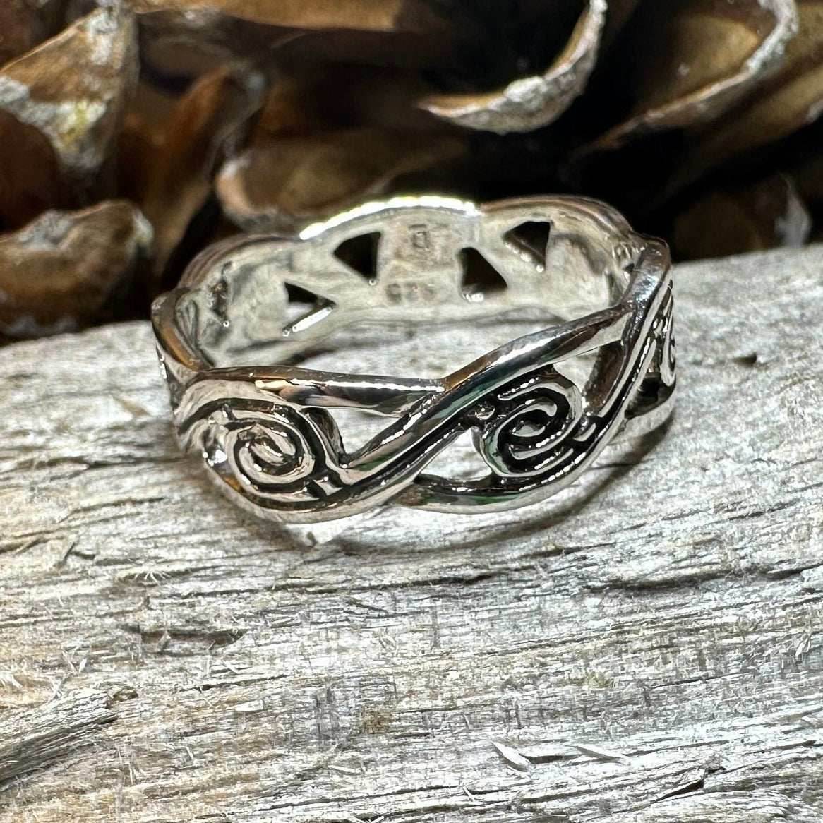 Wren Triple Spiral Ring - 5