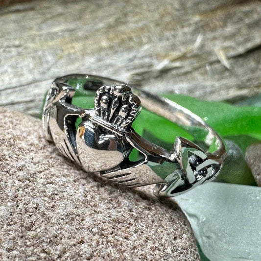 Finnea Claddagh Ring - 6