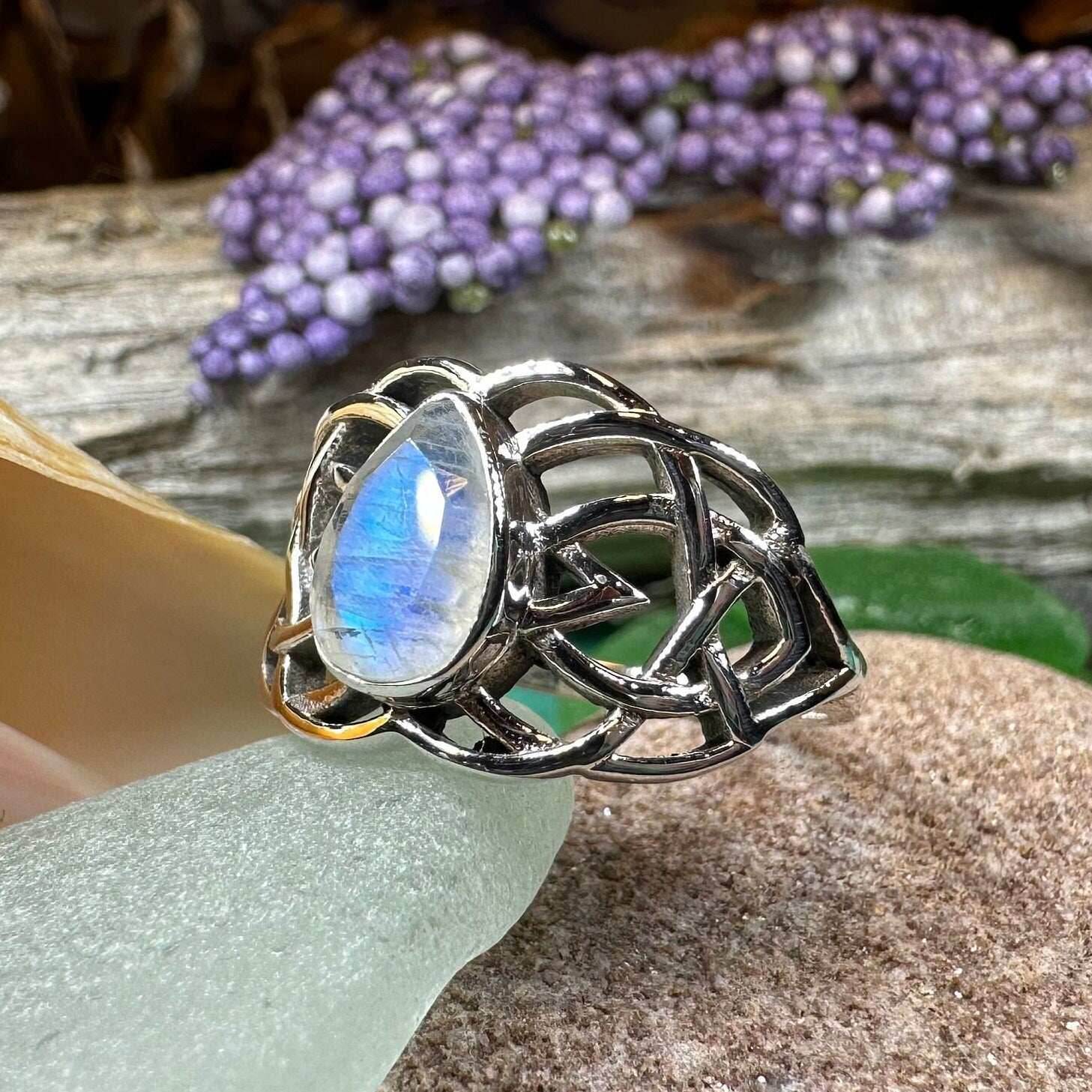 Vanaheim Celtic Knot Ring - 6 / Amethyst