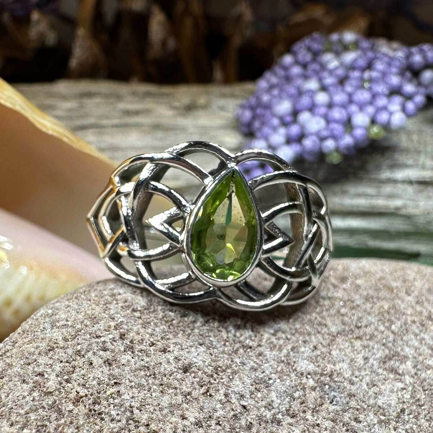 Vanaheim Celtic Knot Ring - 6 / Amethyst