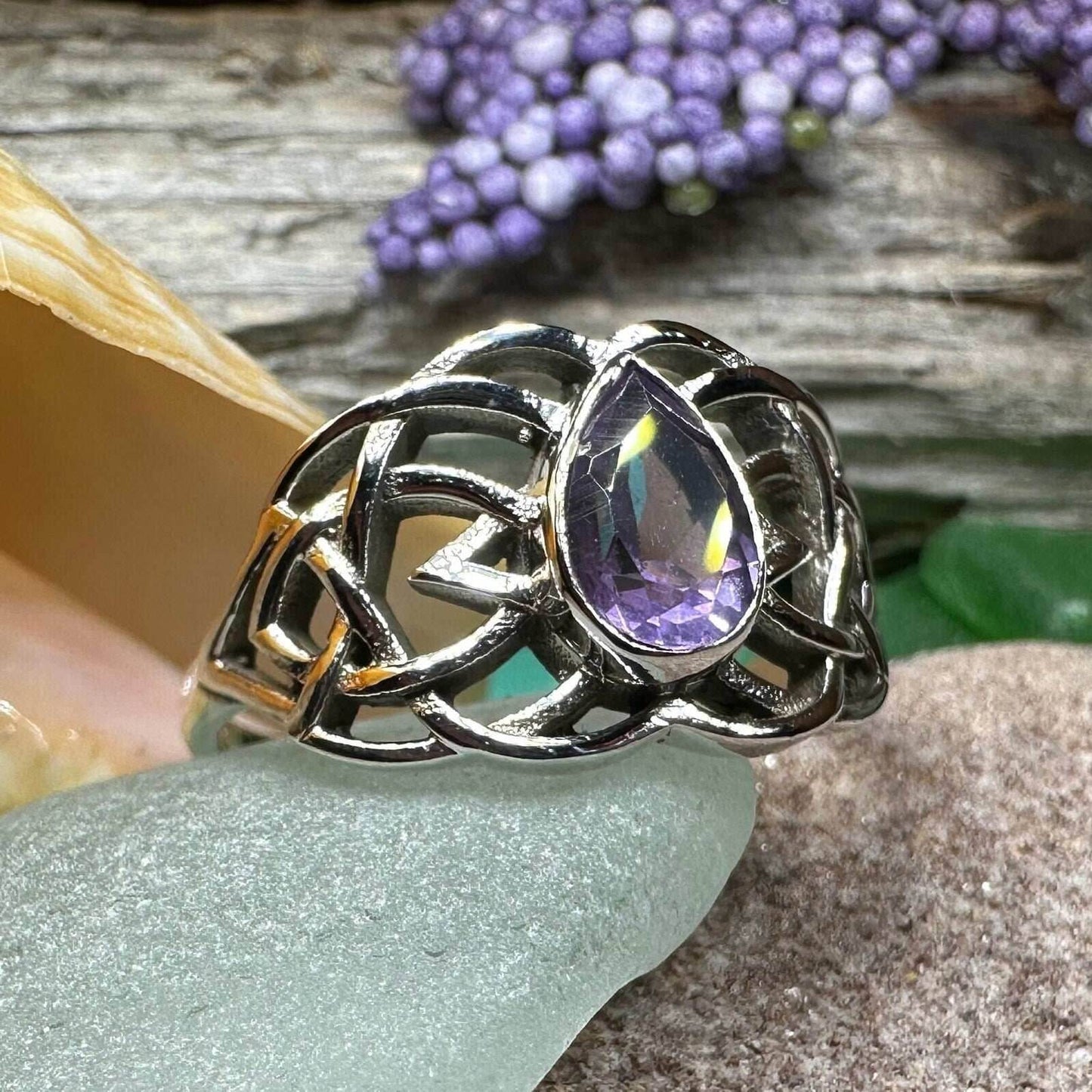 Vanaheim Celtic Knot Ring - 6 / Amethyst