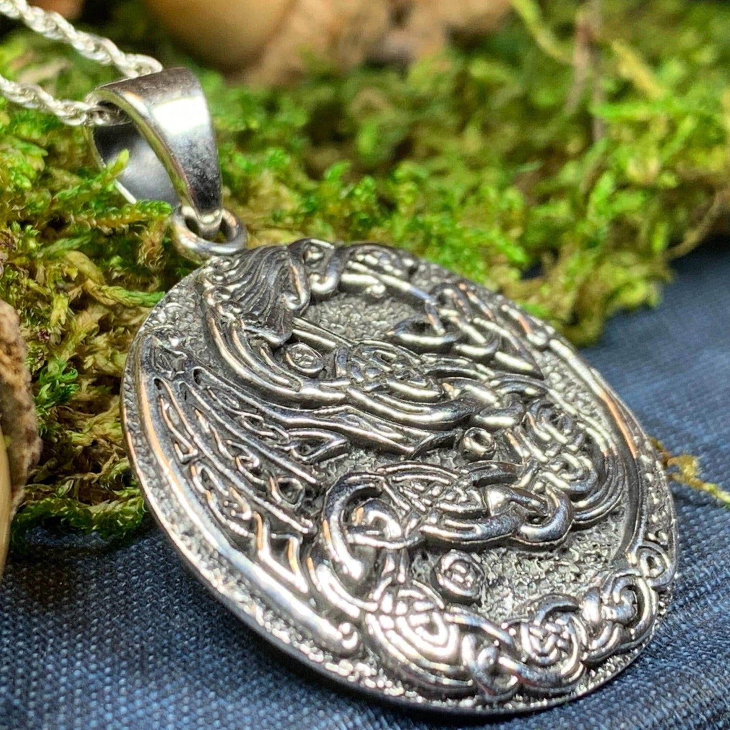 Skoll Celtic Dragon Necklace - 18
