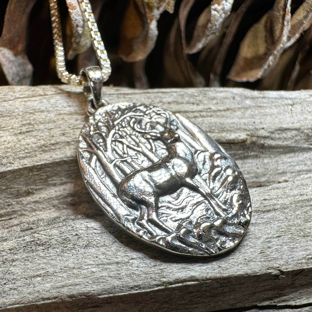 Forest Deep Stag Necklace - 18